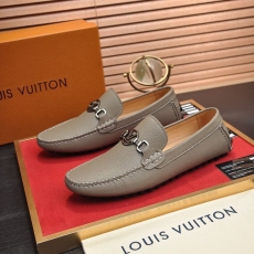 Louis Vuitton Low Shoes